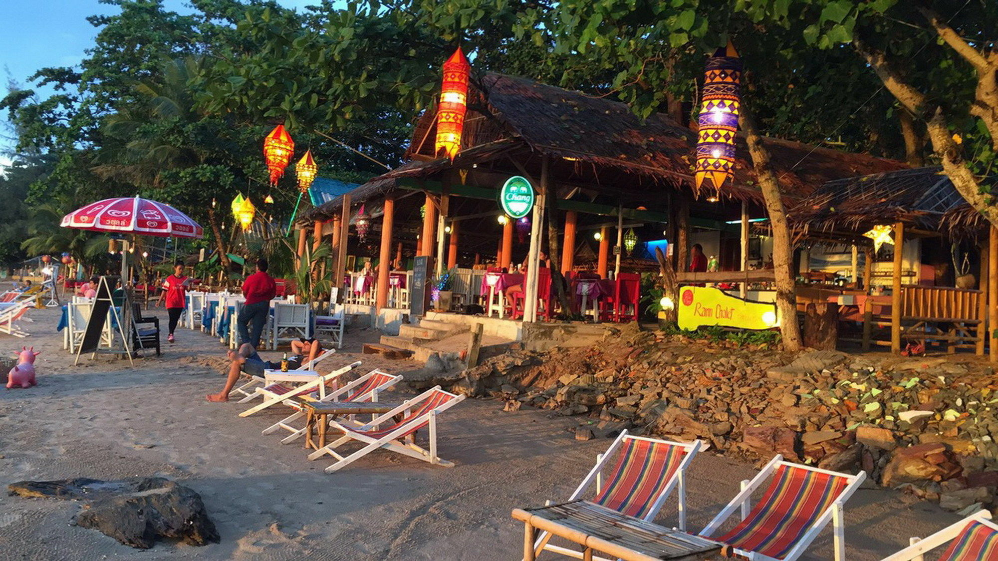 Rann Chalet Beach Side Koh Lanta Exterior photo